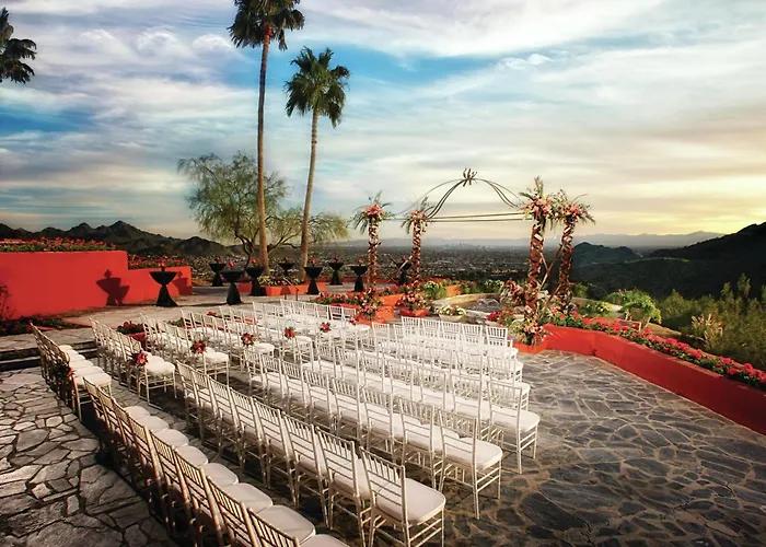 Hilton Tapatio Cliffs Resort