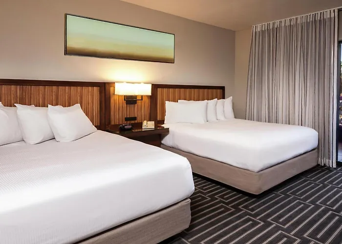 Hilton Tapatio Cliffs 3*